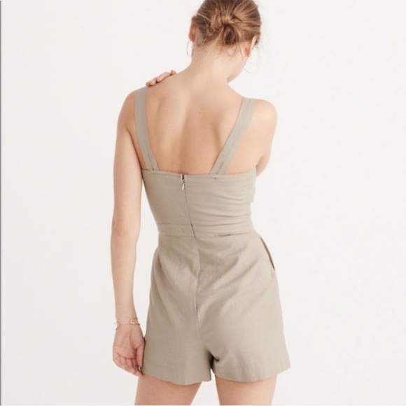 Abercrombie & Fitch Tie Front Romper - Picture 4 of 11